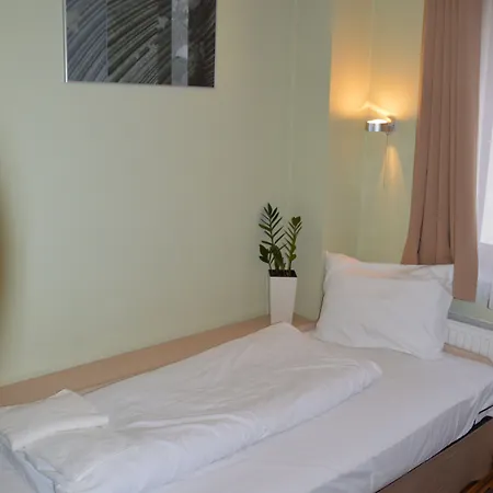 Great Polonia Dwarf Bed & Breakfast Wrocław