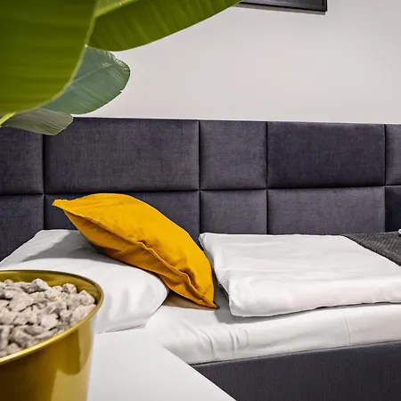 Bed & Breakfast Great Polonia Dwarf Vratislav