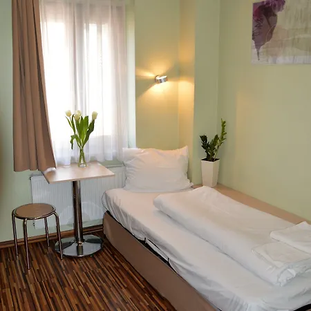 Great Polonia Dwarf Bed and breakfast 3*