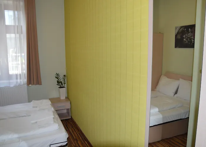 Bed & Breakfast Great Polonia Dwarf Vratislav